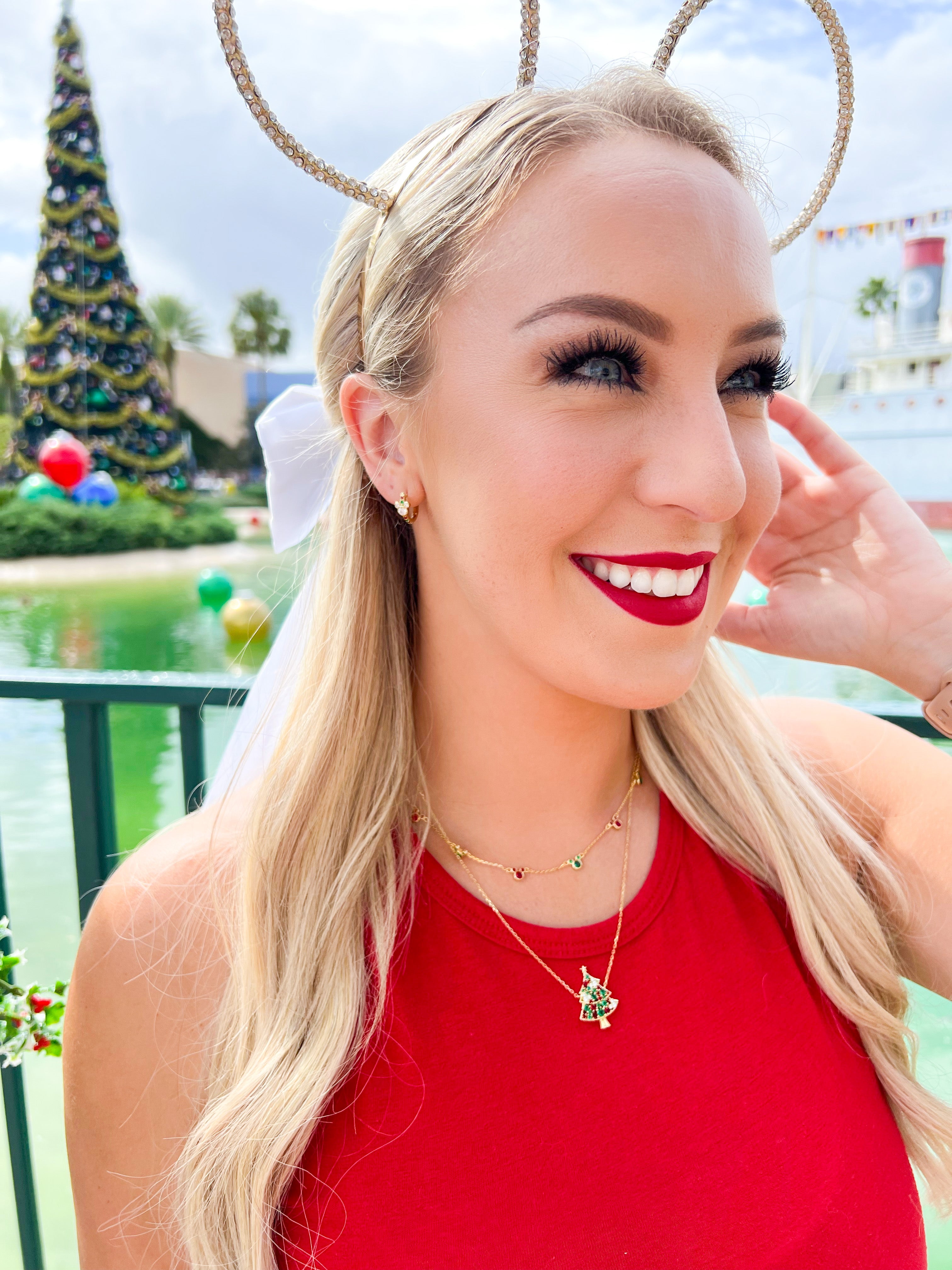 Holiday Hiya Pal Necklace – Two Park Princesses